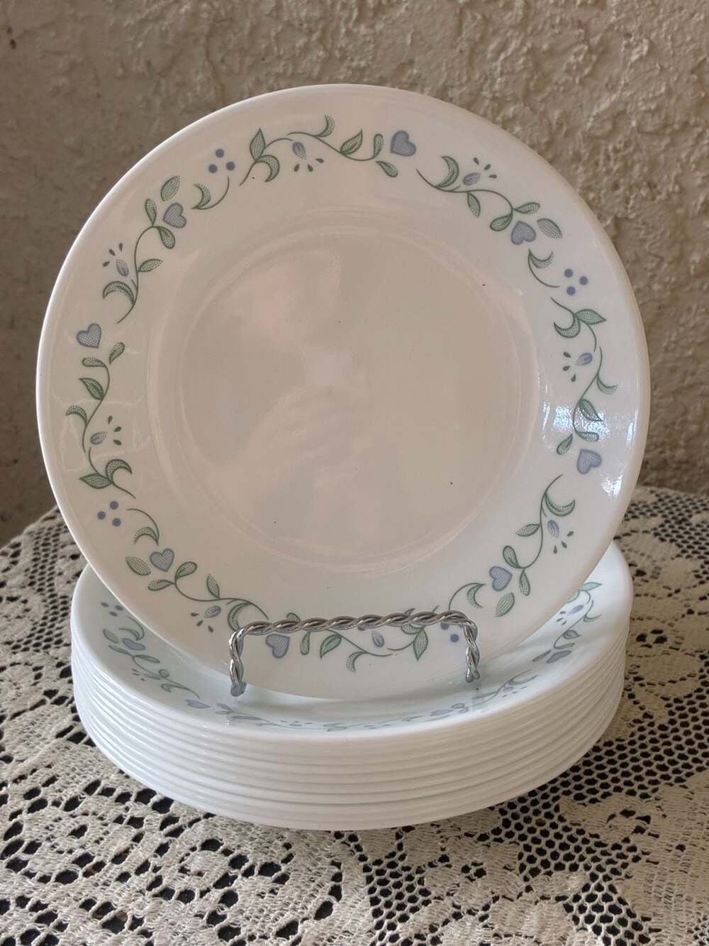 Set of 8 Corelle Country Cottage Pattern Salad/Dessert Plates